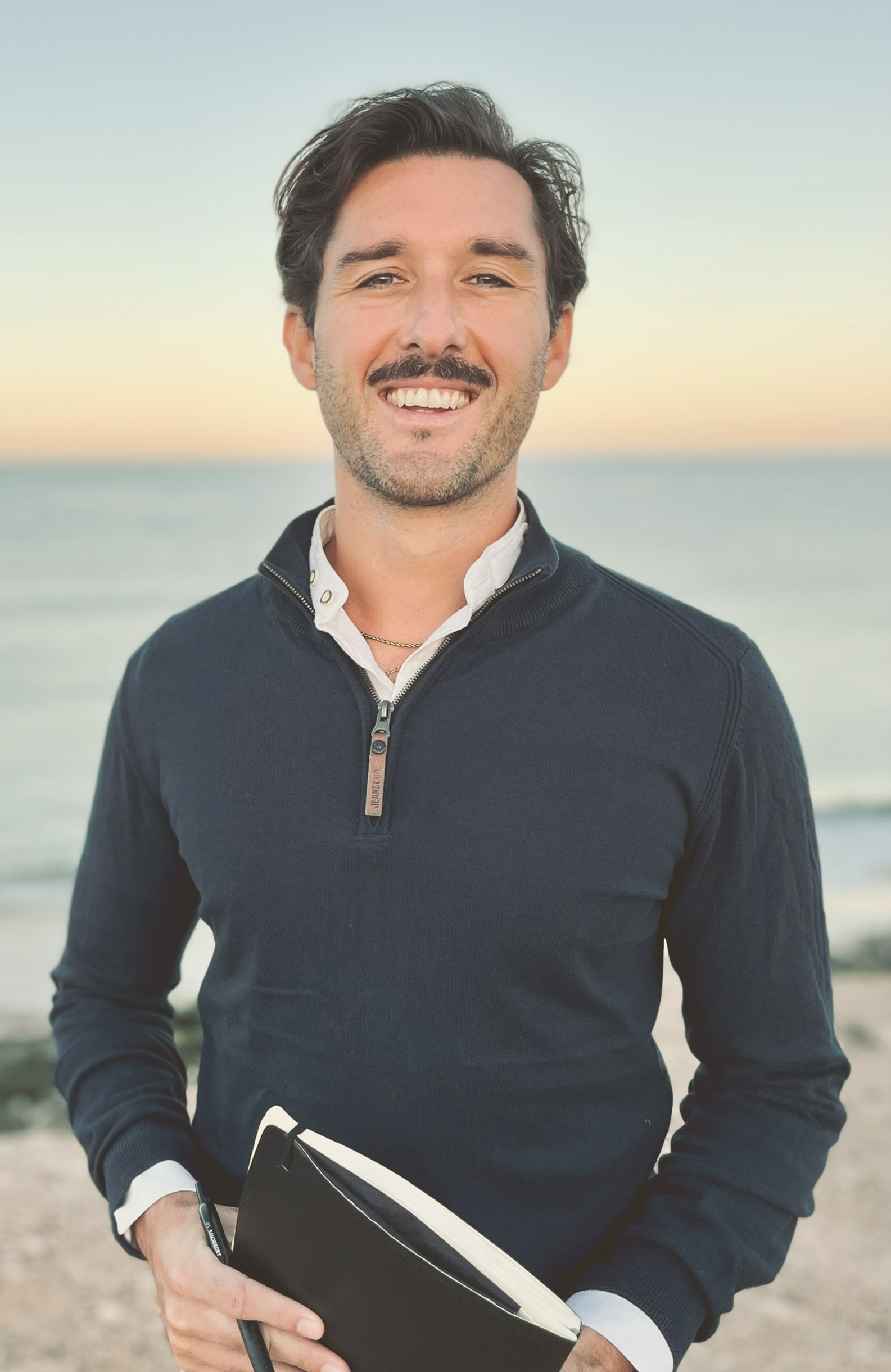 Stefan Bainder, founder and certified professional coach at Growth Korner